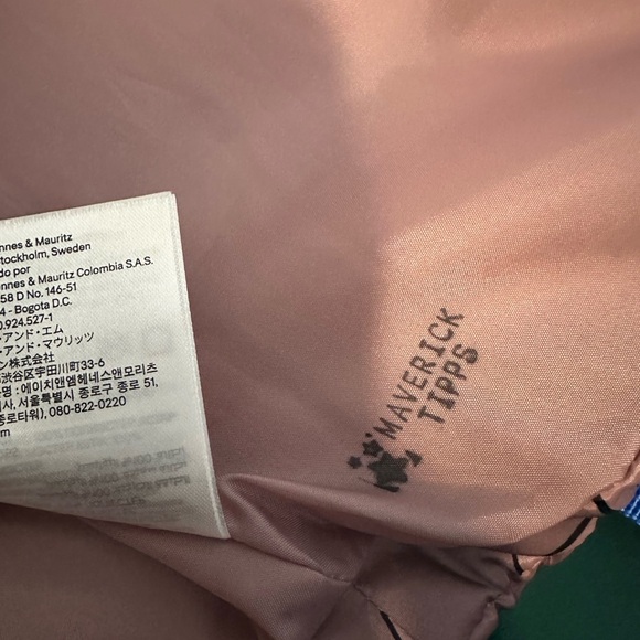 Minnie Mouse printed mauve colored puffer vest with hood and ears - Picture 9 of 10